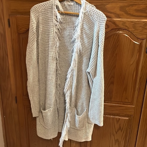 Maurice’s Gray Fringe Pocket Cardigan - Picture 2 of 4